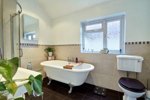 Photo 27- click for photo gallery